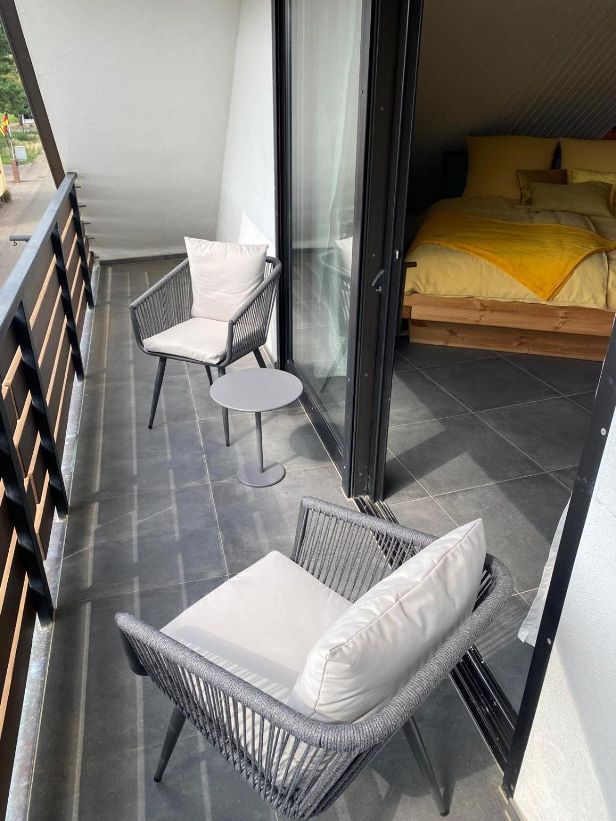 Bienenstock Apartment Venningen ภายนอก รูปภาพ