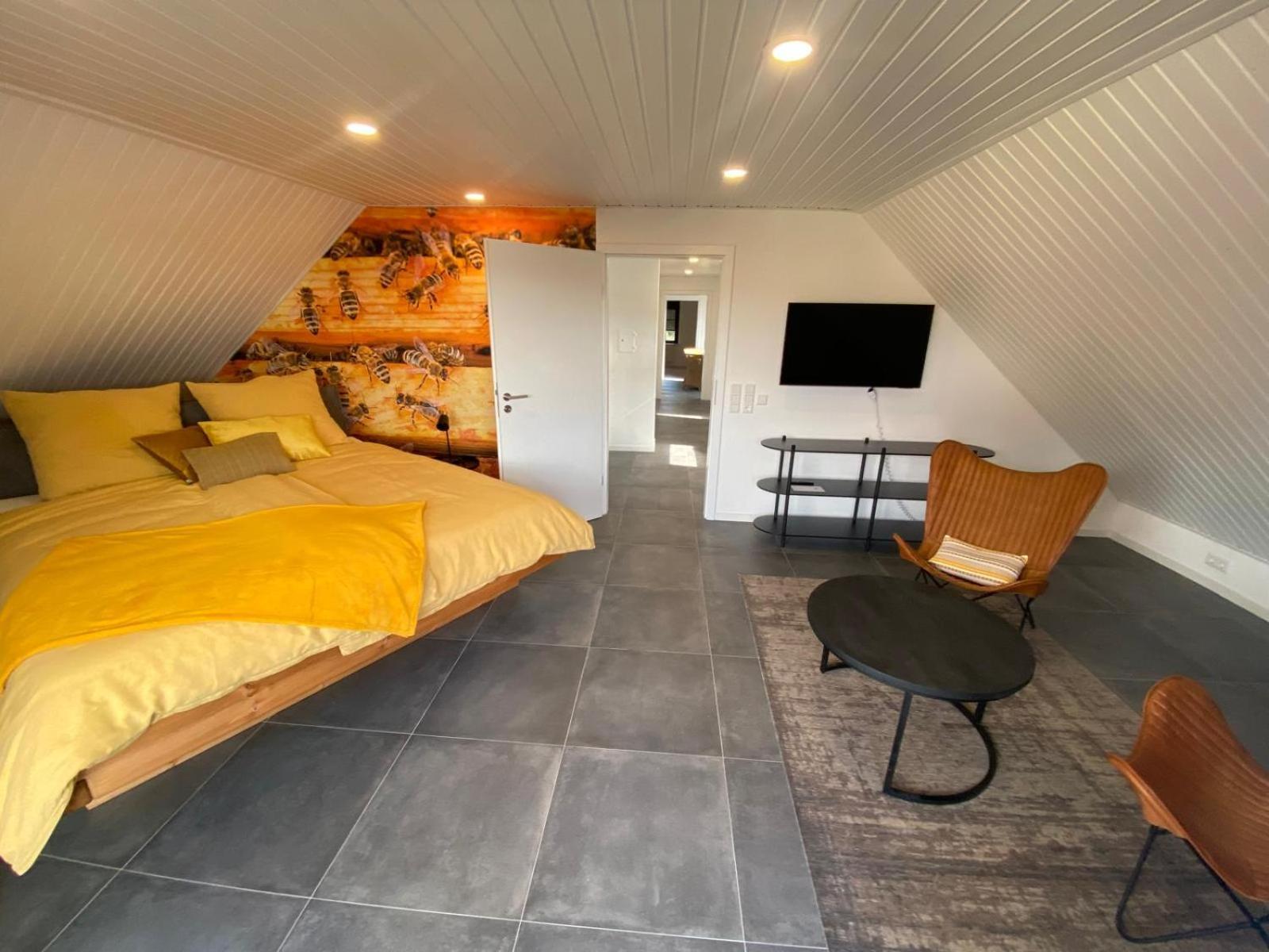 Bienenstock Apartment Venningen ภายนอก รูปภาพ