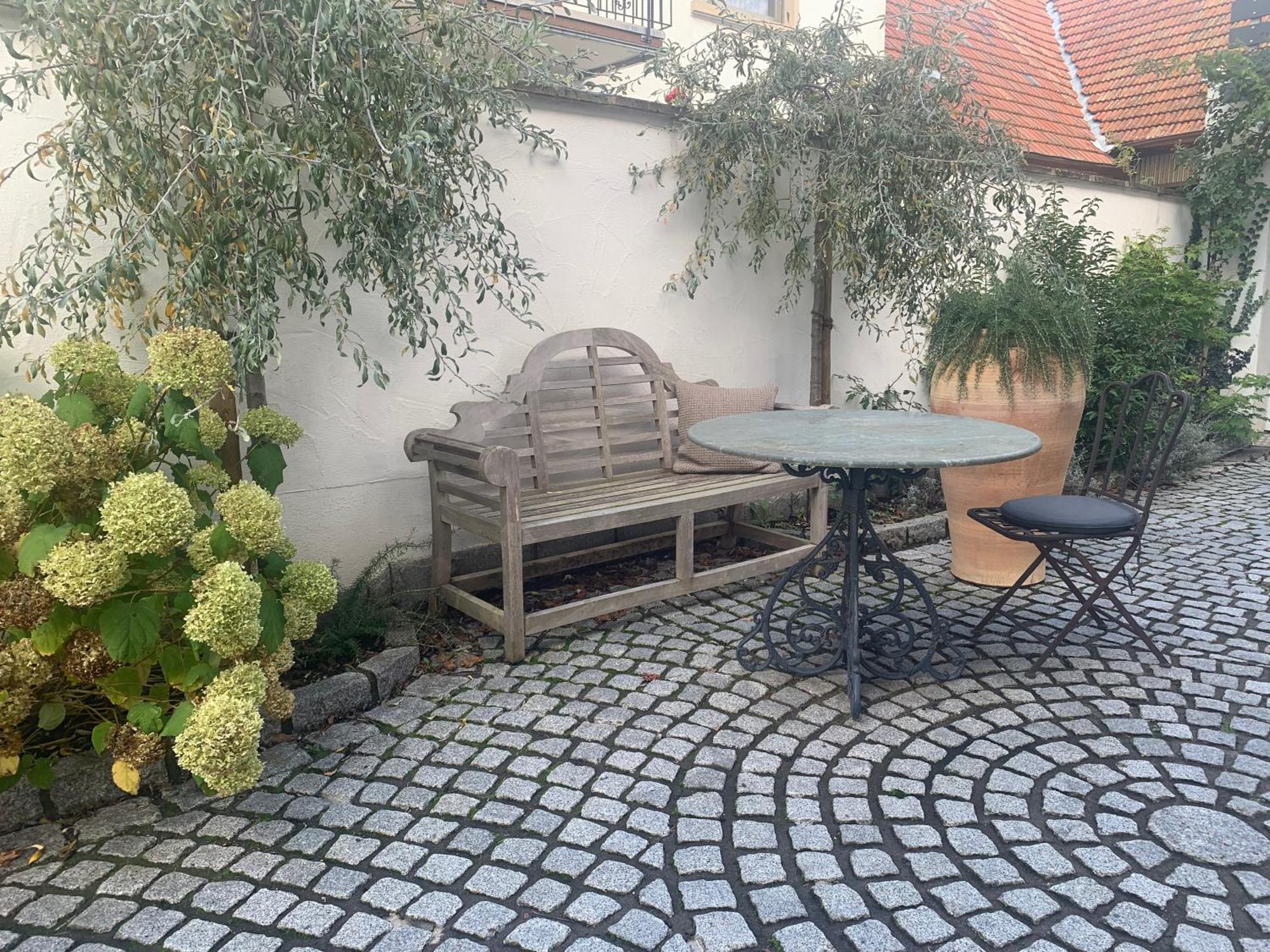 Bienenstock Apartment Venningen ภายนอก รูปภาพ